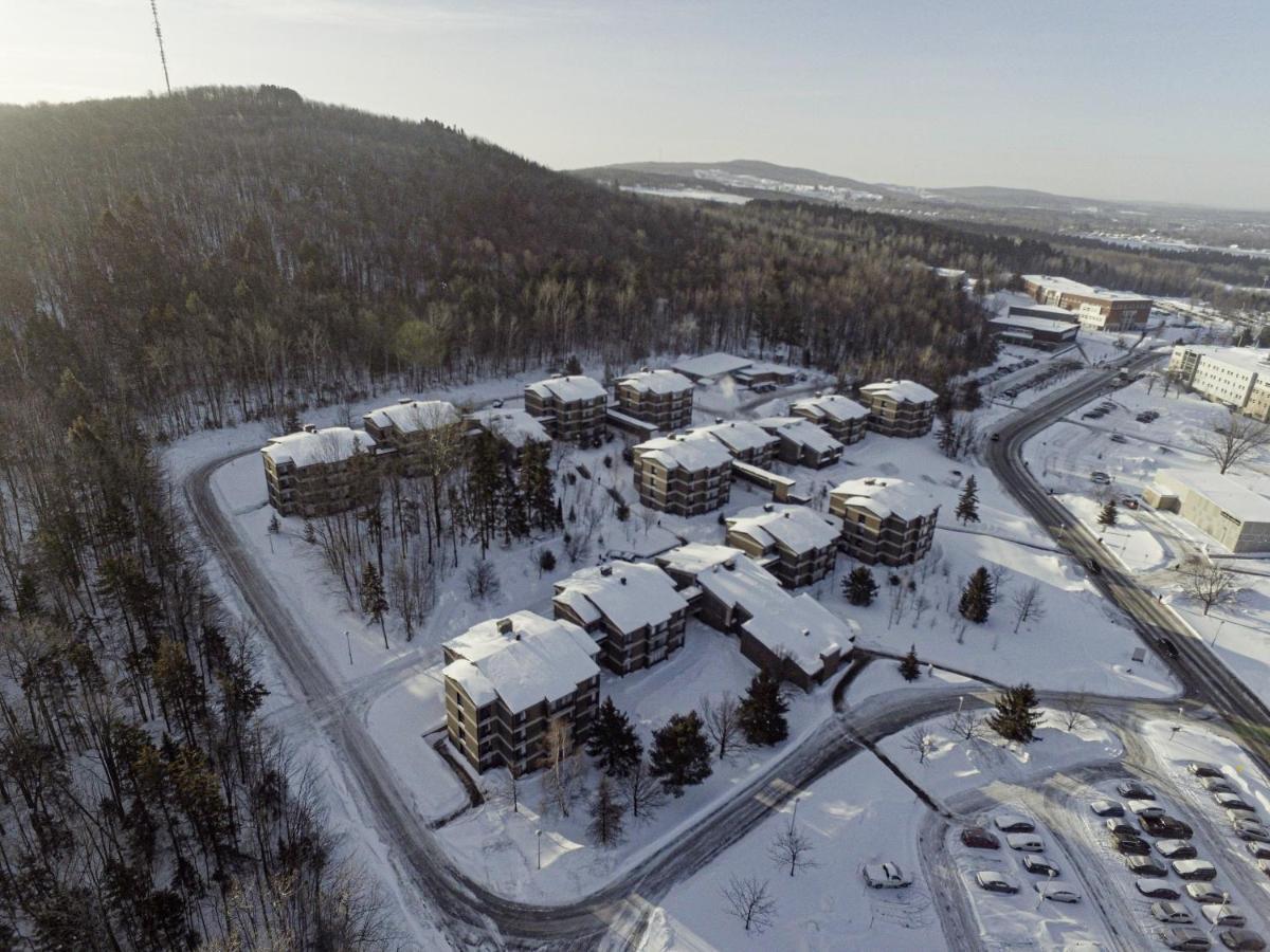 Au Campus-Hebergement Hotelier Universite De Шербрук Екстериор снимка